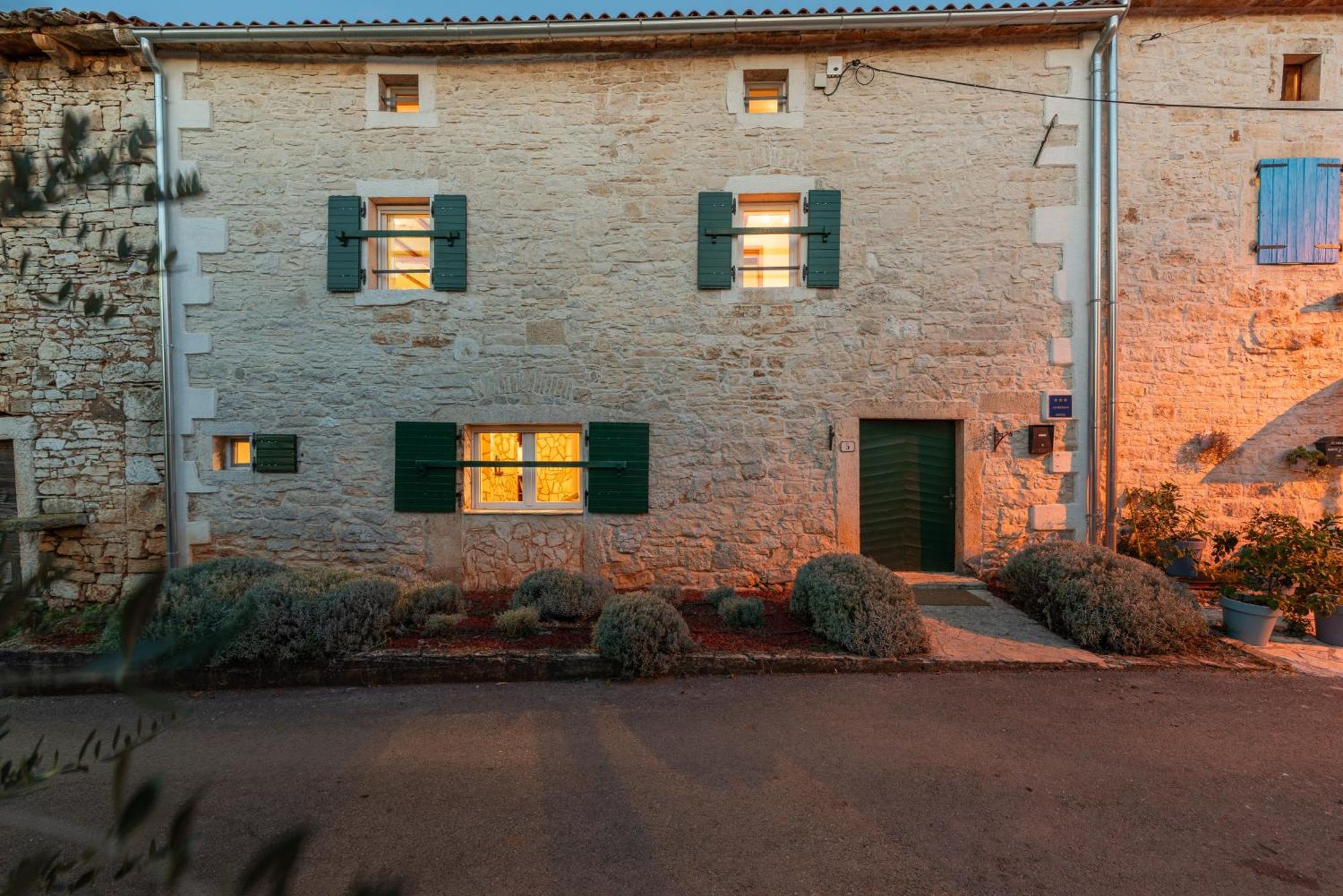 Casa Stifanici Villa Baderna Eksteriør billede
